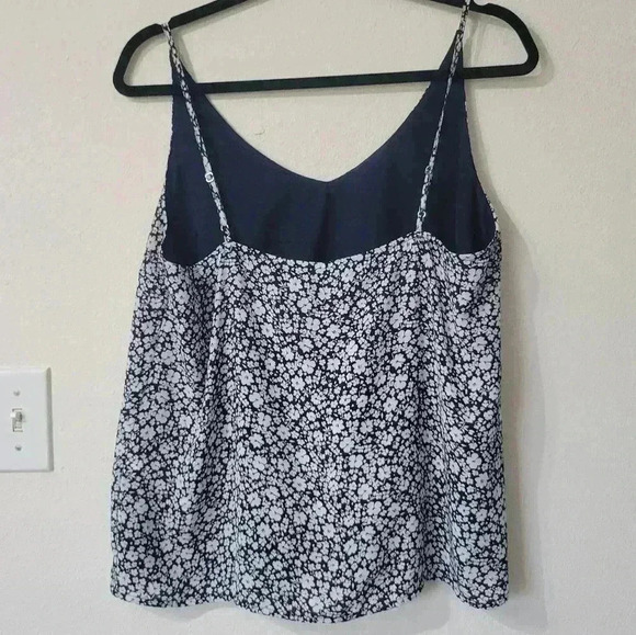 BANANA REPUBLIC medium floral tank-top - Picture 2 of 4